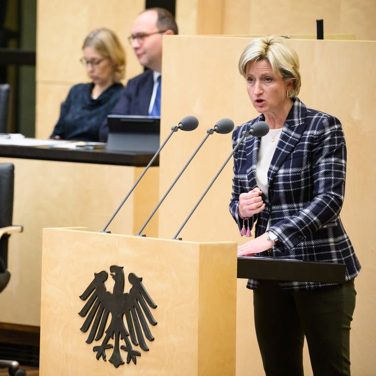 Wirtschafts- und Arbeitsministerin Nicole Hoffmeister-Kraut (CDU) (Foto: dpa Bildfunk, picture alliance/dpa | Bernd von Jutrczenka)