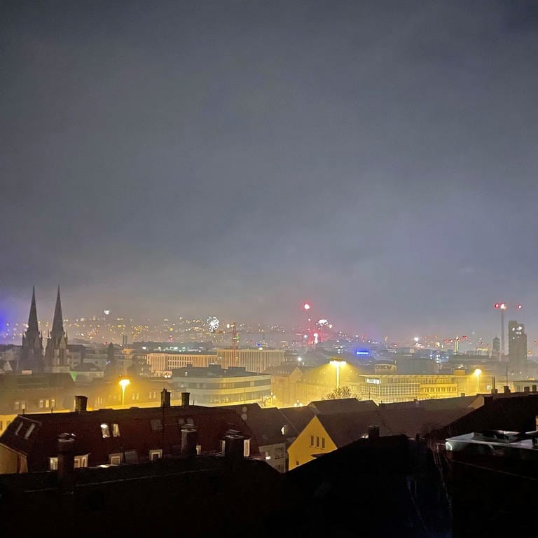 Dunst über Stuttgart nach Silvesterfeuerwerk
