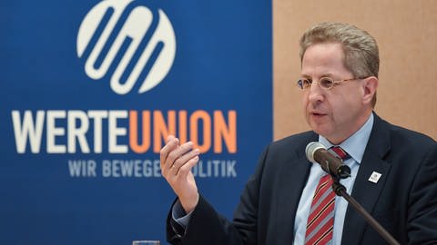 Hans-Georg Maaßen (CDU), ehemaliger Leiter des Bundesverfassungsschutzes, spricht über die Werteunion (Foto: dpa Bildfunk, picture alliance/dpa/dpa-Zentralbild | Patrick Pleul)