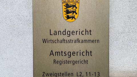 Das Eingangsschild der Wirtschaftskammer des Mannheimer Landgerichts.  (Foto: SWR)