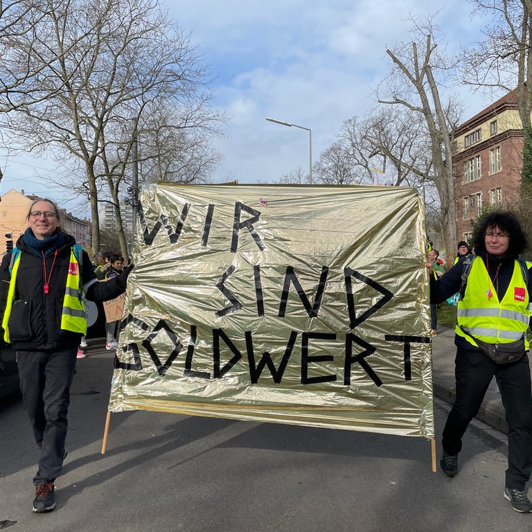 ver.di-Warnstreiks in Karlsruhe (Foto: SWR)