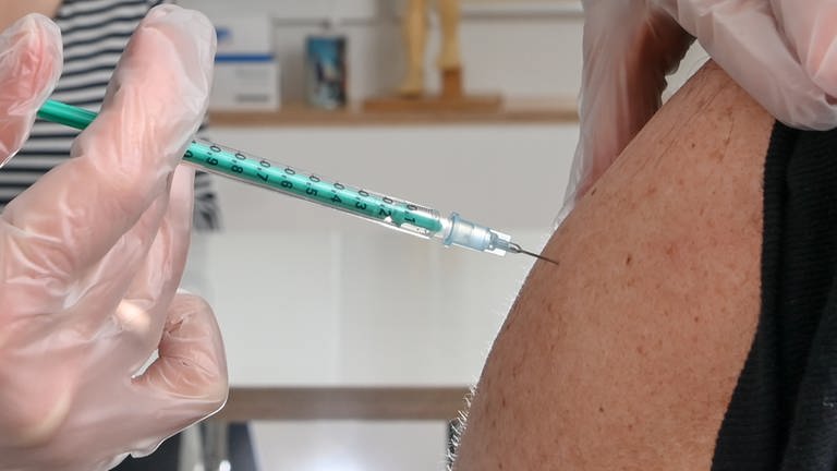 Corona-Impfung in einer Hausarztpraxis