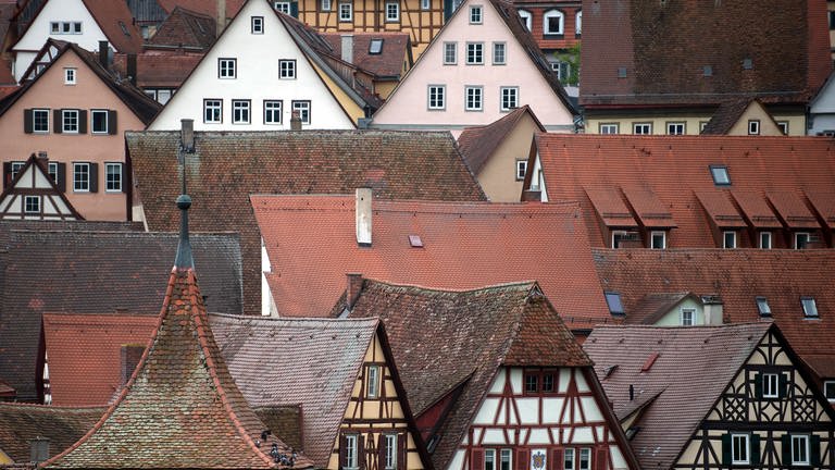 Stadtansicht von Schwäbisch Hall, Blick auf Dächer.