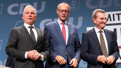 Strobl, Merz und Oettinger beim Landesparteitag der CDU (Foto: dpa Bildfunk, picture alliance/dpa | Silas Stein)