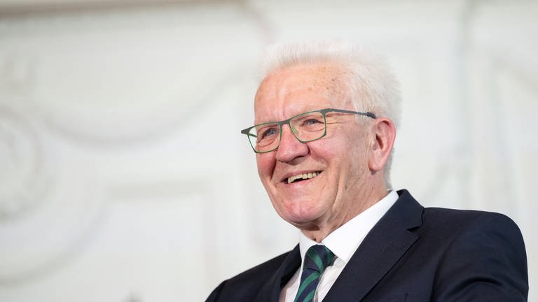 Winfried Kretschmann (Bündnis 90Die Grünen), Ministerpräsident von Baden-Württemberg, lächelt