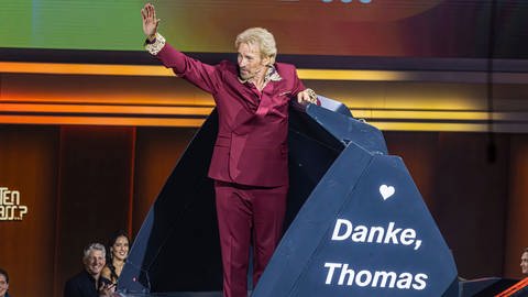 Thomas Gottschalk verabschiedet sich nach 36 Jahren als Moderator von "Wetten, dass...?"  (Foto: dpa Bildfunk, Picture Alliance)
