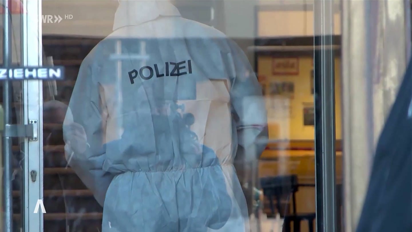 Polizei am Tatort (Foto: SWR)