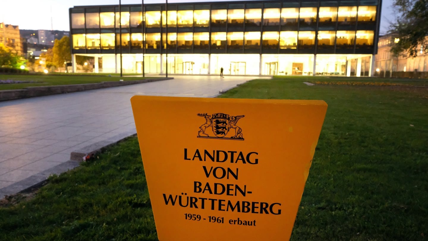 Das Gebäude des baden-württembergischen Landtags in Stuttgart. (Foto: dpa Bildfunk, picture alliance/dpa | Bernd Weissbrod)