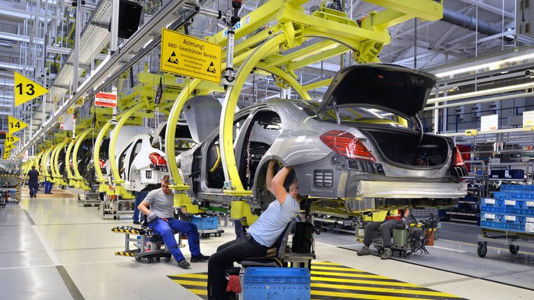 Produktion der Mercedes S Klasse in Sindelfingen (Foto: IMAGO, Imago)