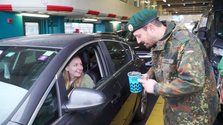 Die Reservistenkammer Konstanz sammelt Spenden für Kriegsgräber im Ausland. (Foto: SWR)