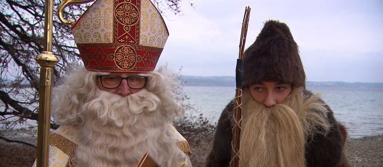 Vater und Sohn als Nikolaus-Gespann in Konstanz unterwegs (Foto: SWR)