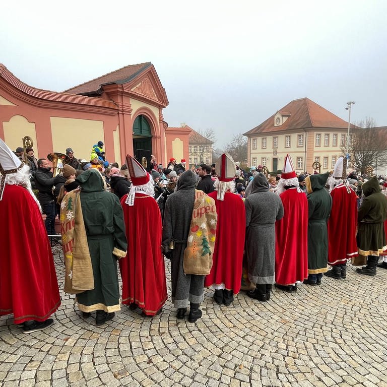 Einzug der Nikolausgilde in Altshausen  (Foto: SWR, Alfred Knödler)