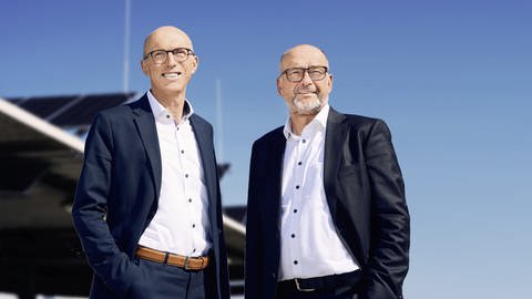 Helmut Hertle, Geschäftsführer TWS Netz (links), und TWS-Geschäftsführer Andreas Thiel-Böhm. (Foto: Pressestelle, Technische Werke Schussental)
