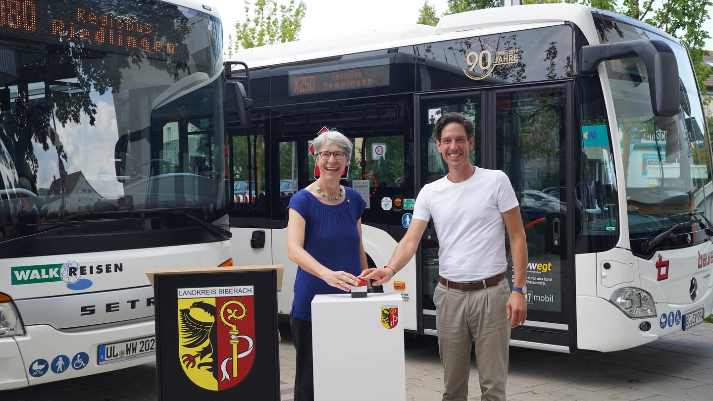 Eröffnung Regiobusse im Kreis Biberach (Foto: Pressestelle, SWR, Landratsamt Biberach)