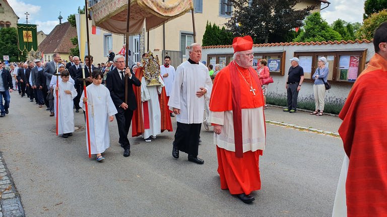 Prozession mit Blut-Reliquie in Reichenau (Foto: SWR, Friederike Fiehler)