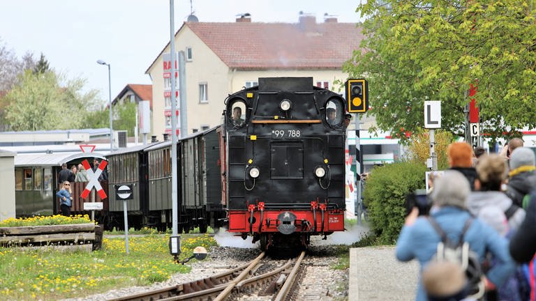 Erfolgreicher Saisonstart des Öchsle-Bahn (Foto: Pressestelle, Öchsle-Bahn: Michael Mader)