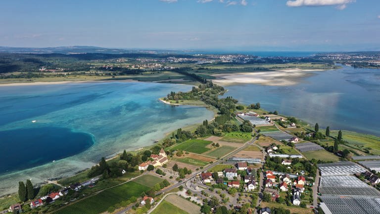 Niedrigwasser am Wollmatinger Ried vor der Insel Reichenau im Sommer 2022. 