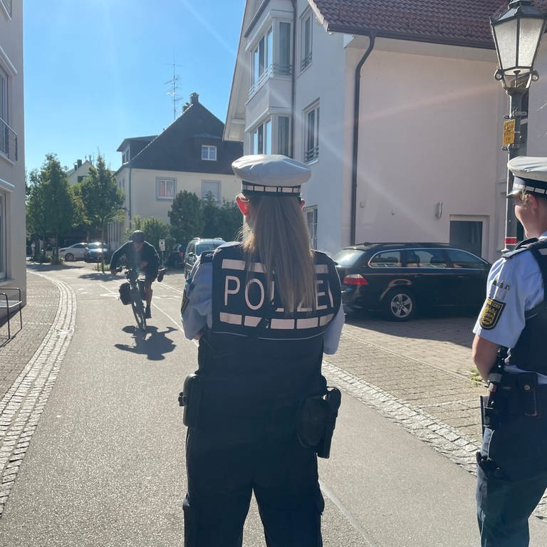 Die Polizei hat in Hagnau Radfahrer kontrolliert. (Foto: SWR, Corinna Scheller)