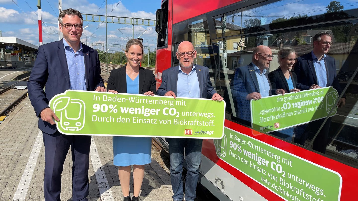 Deutsche Bahn betankt ersten Regionalzug bundesweit in Aulendorf mit Biokraftstoff. (Foto: SWR, Alfred Knödler)
