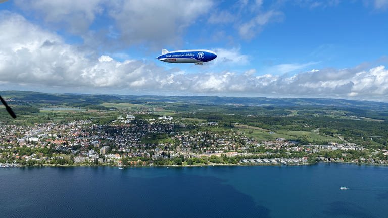Zeppelinflug über Bodensee, Nahaufnahme und Betanken des Luftschiffes (Foto: SWR, Rebecca Lüer)