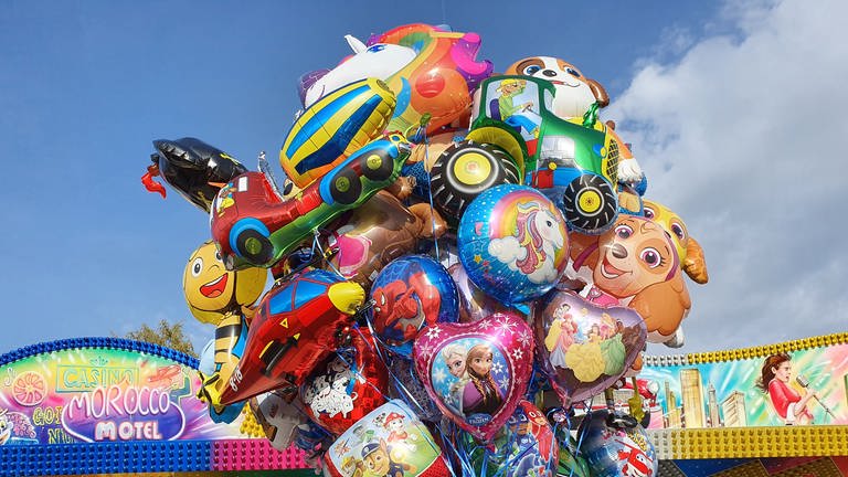 Luftballons Volksfest (Foto: SWR, Friederike Fiehler)