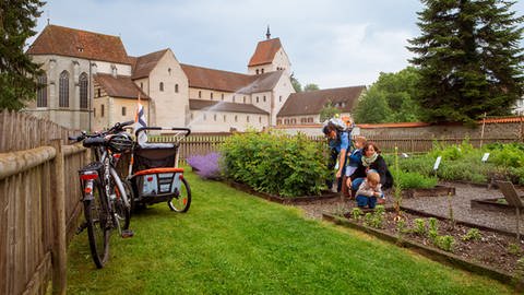 Große Landesausstellung 1.300 Jahre Insel Reichenau - Kräutergarten  (Foto: Pressestelle, Tourist-Information Reichenau, Helmuth Scham)