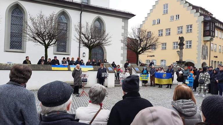 Solidaritätsdemo zum zweiten Jahrestag des Ukrainekriegs in Wangen im Allgäu (Foto: SWR, Dirk Polzin)