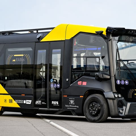 Der Prototyp eines selbstfahrenden Busses, der bald in Friedrichshafen getestet werdens soll (Foto: Stadtverkehr Friedrichshafen)