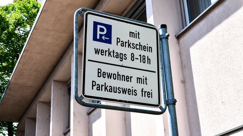 Parkhinweisschild (Symbolbild) (Foto: SWR, Micha)