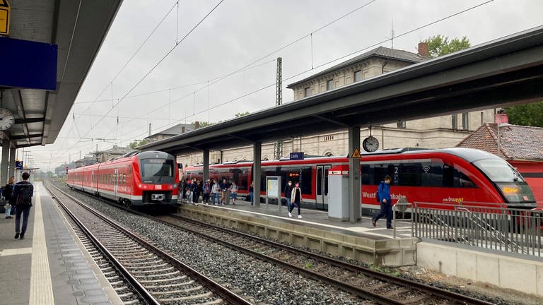 Züge der Frankenbahn am Bahnhof Lauda (Foto: Verkehrsministerium)