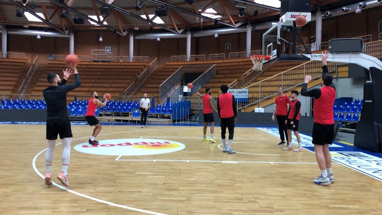 Die Basketballmannschaft von Gaziantep beim Training (Foto: SWR, Harald Holz)
