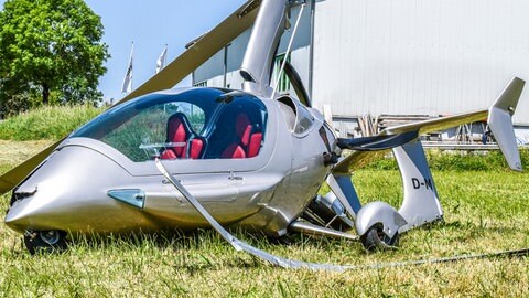 Flugunfall im Landkreis Schwäbisch Hall: Tragschrauber notgelandet - 2 Menschen verletzt (Foto: Ostalb Network - Fabian Koss)