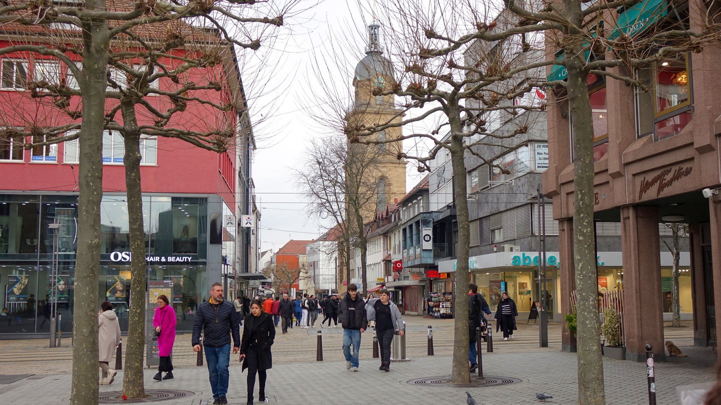 Einkaufen in der Heilbronner Innenstadt (Foto: SWR, Simon Bendel)
