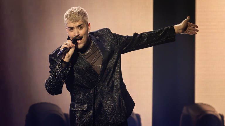 Floryan tritt mit seinem Song "Scars" bei der Probe zum "Eurovision Song Contest - Das deutsche Finale 2024" auf. 