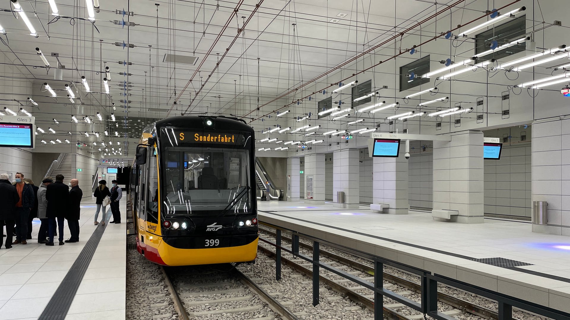 Regional-Stadtbahn-Tunnel Karlsruhe eröffnet - Vorbild für Salzburg