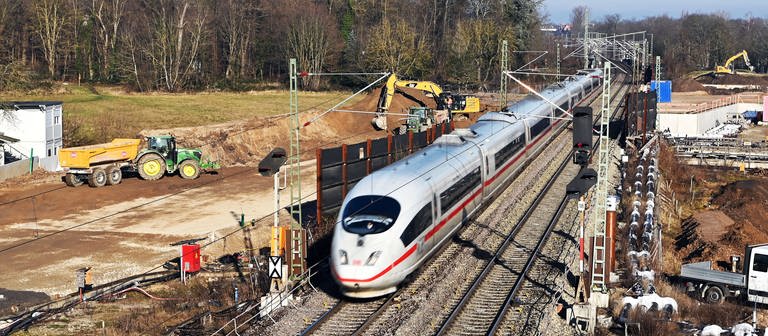 Die Rheintalbahn am Tunnel Rastatt wird verlegt (Foto: picture-alliance / Reportdienste, picture alliance/dpa | Uli Deck)