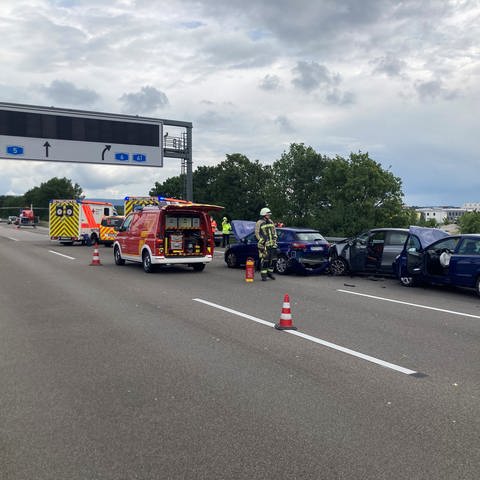 Nach einem Unfall auf der A5 bei St.Leon ist die Autobahn in Fahrtruichtung Norden gesperrt. (Foto: SWR)