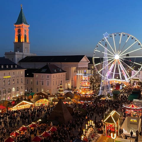 Weihnachtsmarkt Karlsruhe leuchtet (Foto: SWR)