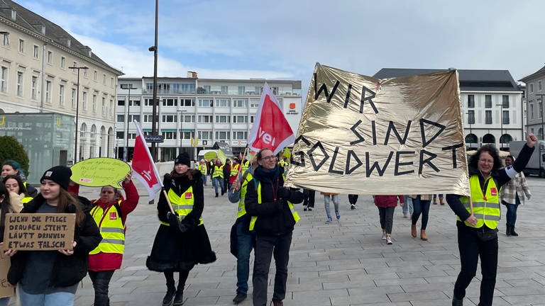Streik-Kundgebung in Karlsruhe (Foto: SWR, SWR)