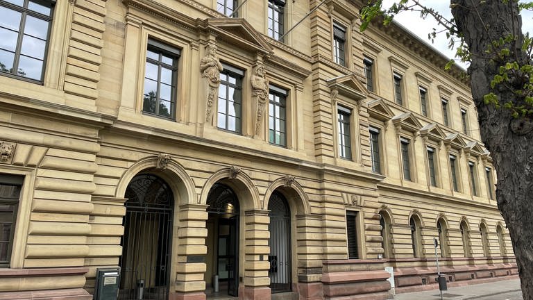 Das Landgericht in Karlsruhe. (Foto: SWR)