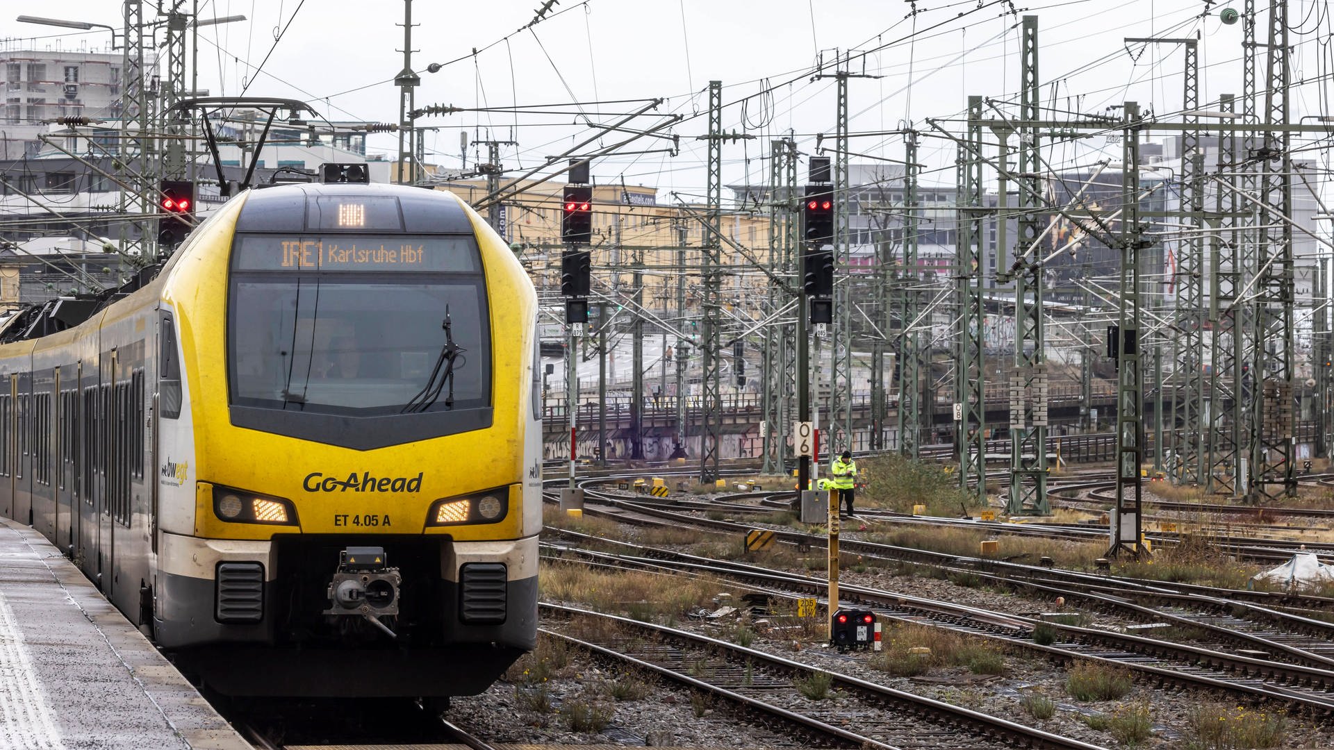 Bauarbeiten auf Bahnstrecke zwischen Karlsruhe und Pforzheim: Züge fallen aus