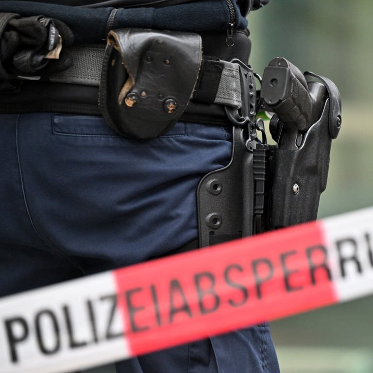 Tatverdächtige nach Mord in Dobel festgenommen (Foto: picture-alliance / Reportdienste, picture alliance/dpa | Torsten Silz)