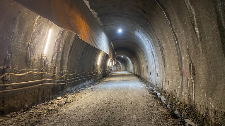 Durchstich im neuen Ostelsheimer Tunnel (Foto: SWR)