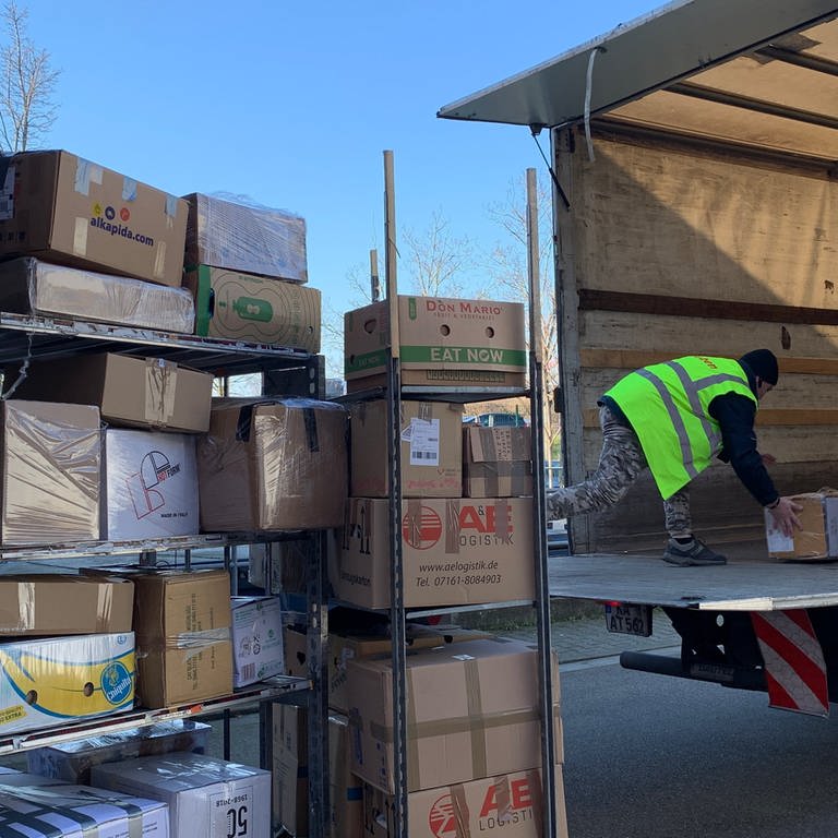 Viele wollen auch in Karlsruhe helfen: Unter anderem in Rheinstetten werden Spenden für die Erdbebenopfer in der Türkei gesammelt (Foto: SWR)
