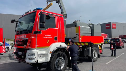 Waldbrandübung der Feuerwehr bei Kronau (Foto: SWR)