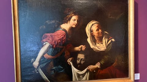 Ein Gemälde dasJudith und ihre Magd zeigt. Judith hat in der rechten Hand ein Schwert und hält mit der linken Hand den Kopf des Holofernes (Foto: SWR)