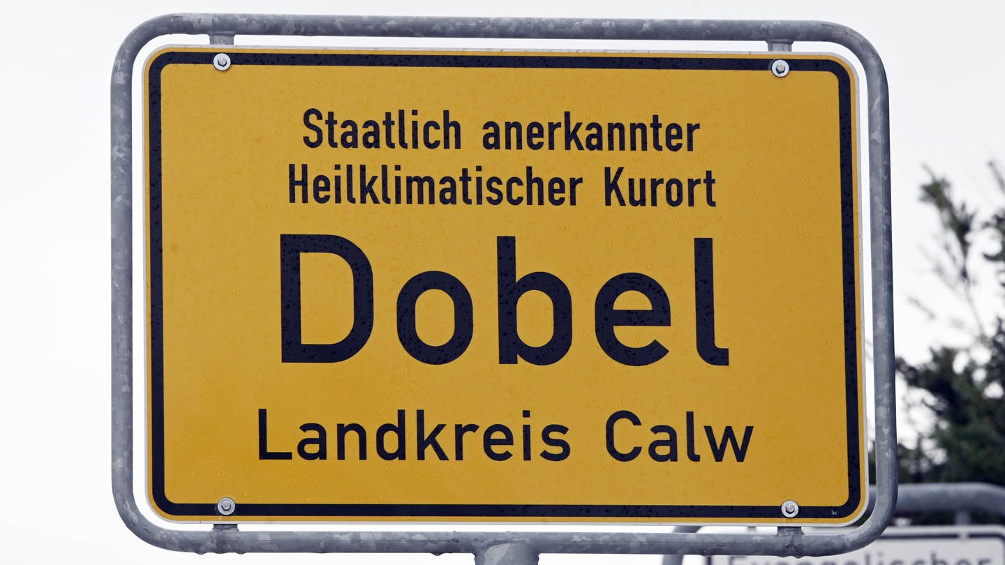 Ortsschild von Dobel im Kreis Calw (Foto: dpa Bildfunk, picture alliance/dpa | Uli Deck)