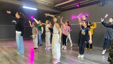 Bronx Sista und Tanzlehrerin Giusi Marrali beim Unterricht in ihrer Tanzschule Dance Passion in Rastatt