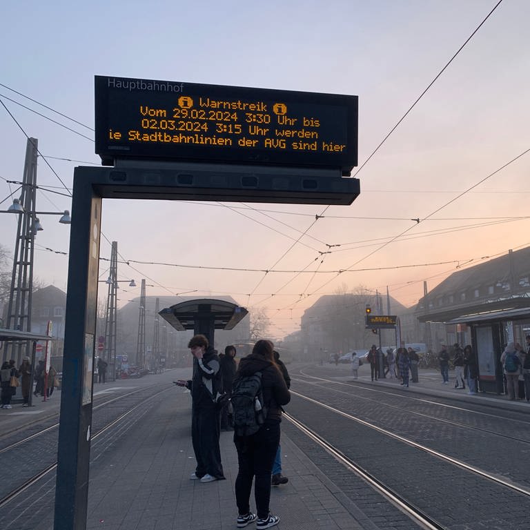 Wieder Warnstreiks bei Bussen und Straßenbahnen in Karlsruhe und Baden-Baden. (Foto: SWR)
