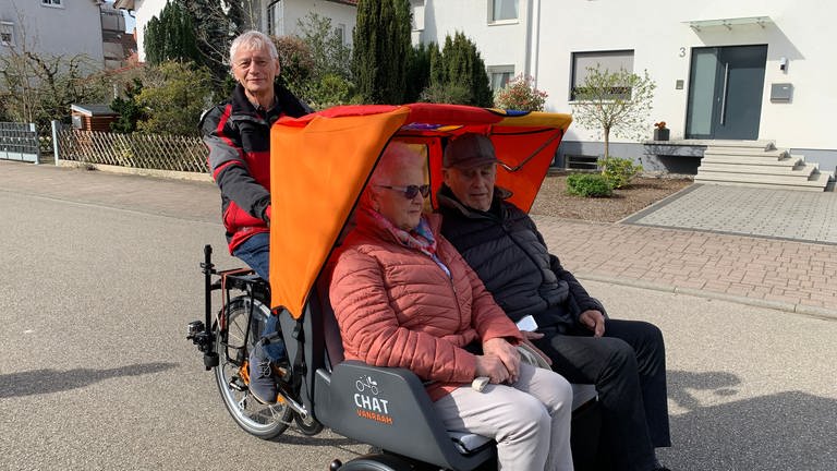 Rikscha Taxi in Eggenstein-Leopoldshafen: Für Menschen, die nicht mehr so gut mobil unterwegs sind, kann es eine Unterstützung im Alltag sein.